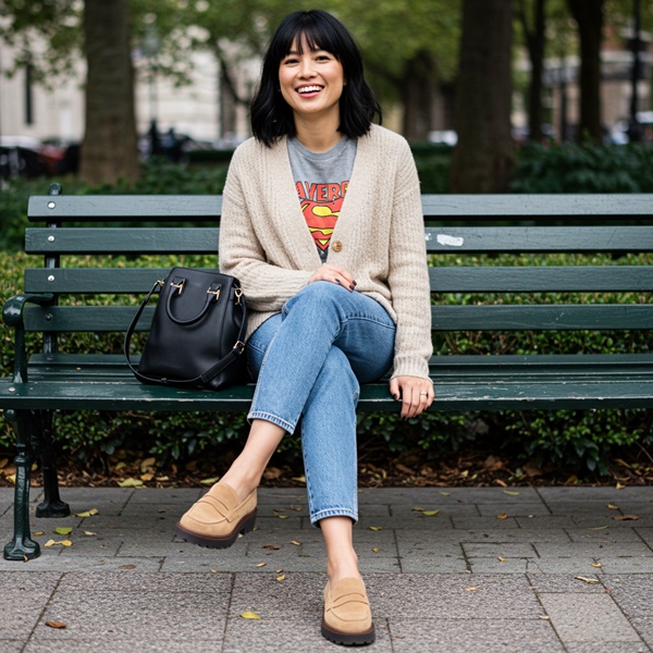 look con mocasines y jeans